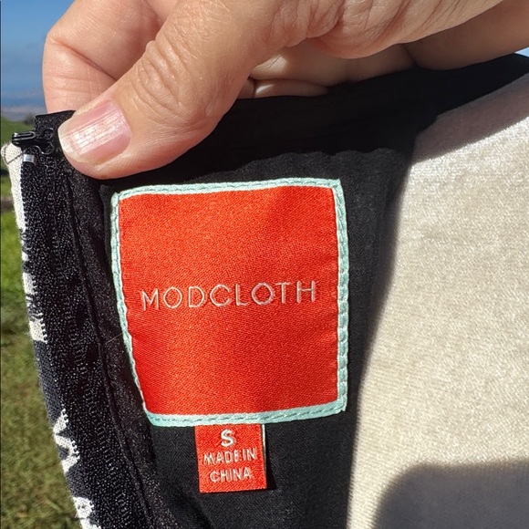 ModCloth Black Printed Whimsical Swing Sleeveless Goth Whimsigoth Dress Small - Picture 10 of 11